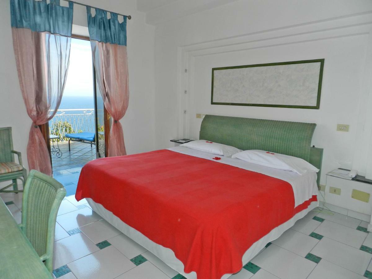 Hotel Holiday Праяно Экстерьер фото